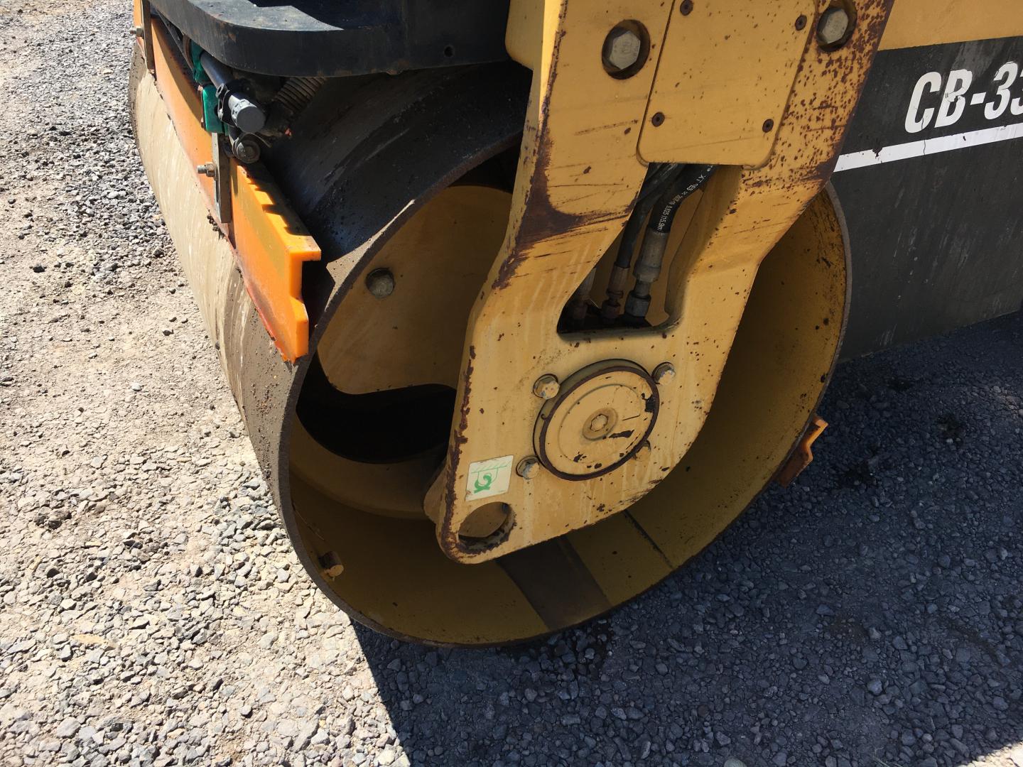 ./imagenes/INVOICE/2019/16623/COMPACTADOR CATERPILLAR CB-335E (18).JPG